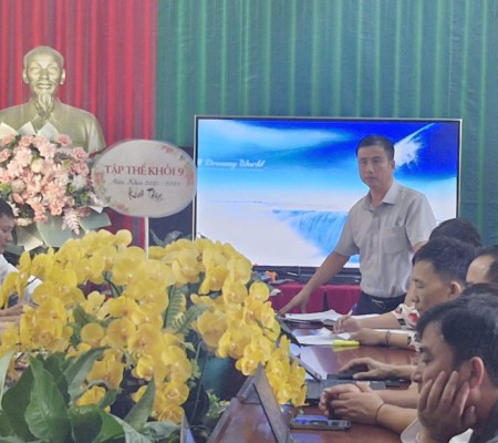 SINH HOẠT CHI BỘ THƯỜNG KỲ THÁNG 5 TẠI TRƯỜNG PTDTBT TH VÀ THCS SUỐI LƯ